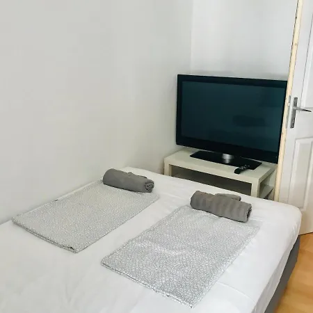 Design Free Parking In City Center Apartment Budapest