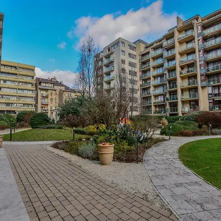 Apartment Design Free Parking In City Center *